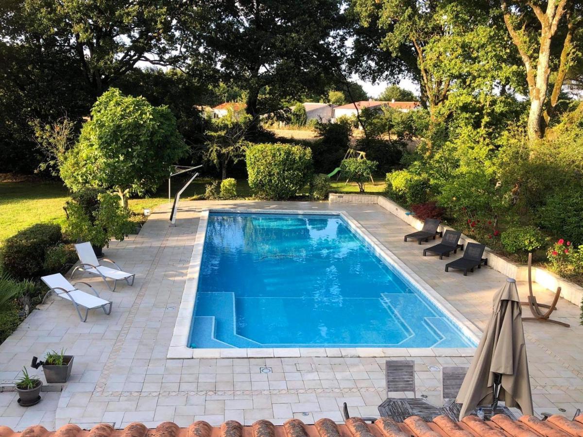 Maison Charmante Avec Piscine Privee A Saint-Georges-De-Pointindouxc Екстер'єр фото