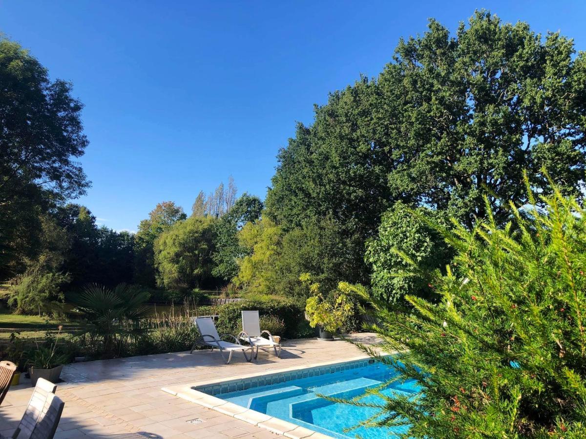 Maison Charmante Avec Piscine Privee A Saint-Georges-De-Pointindouxc Екстер'єр фото